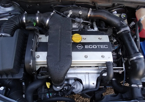 Opel Astra cena 14500 przebieg: 107500, rok produkcji 2005 z Tarnów małe 172
